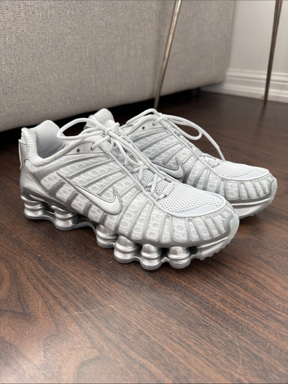 Nike Shox - Picture 7 of 9